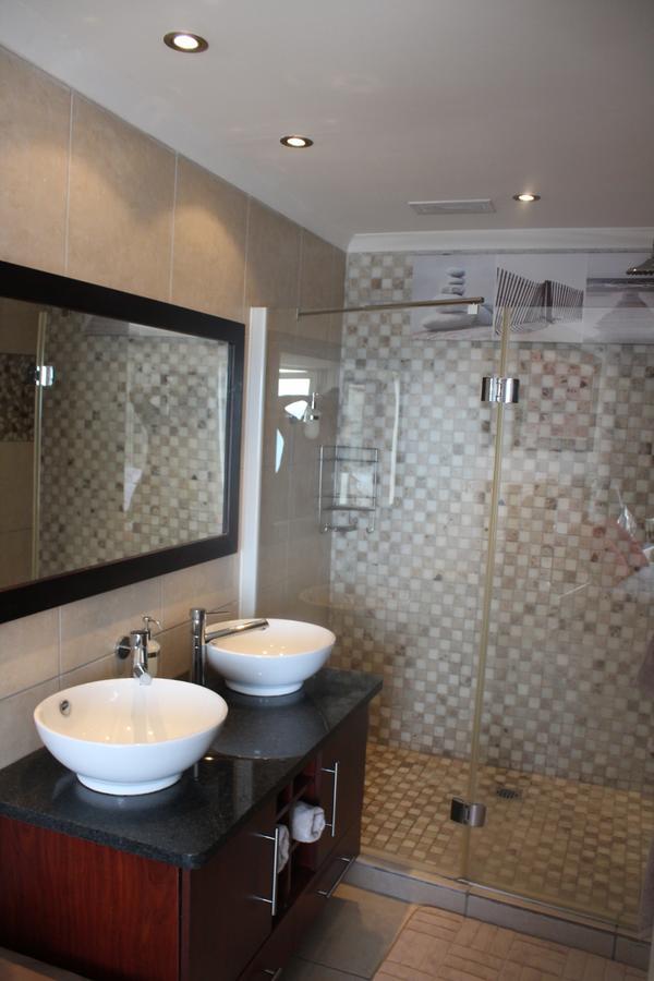 Seafront Apartment In Mossel Bay Exteriör bild