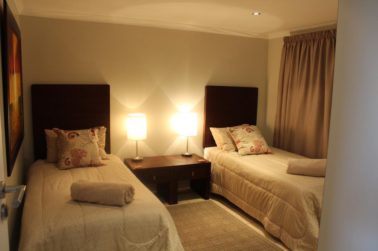 Seafront Apartment In Mossel Bay Exteriör bild
