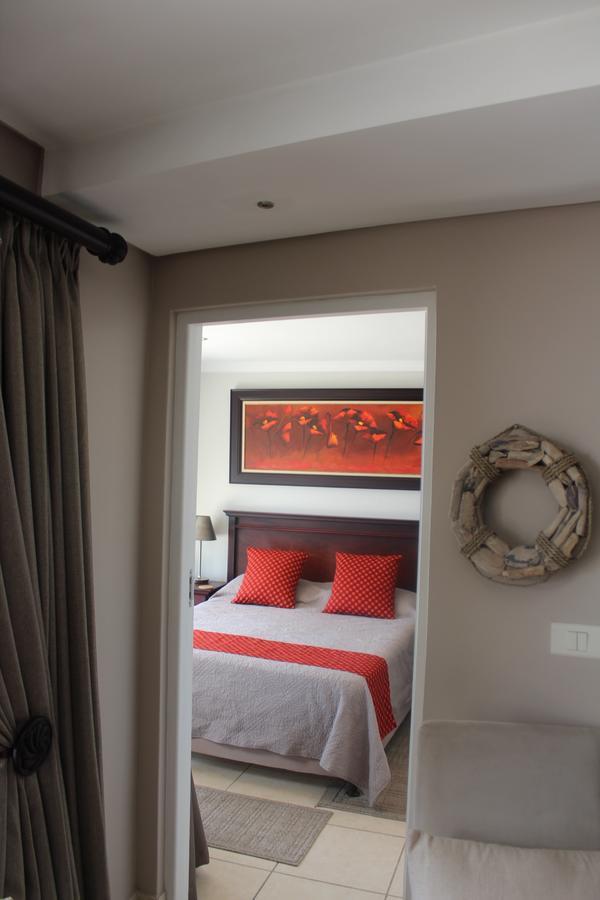 Seafront Apartment In Mossel Bay Exteriör bild